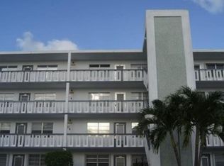 381 Wellington F #K, West Palm Beach, FL 33417