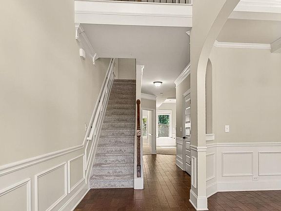 5th image of 172 Royal Creek Dr