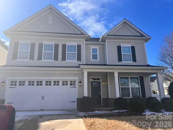 151 Blossom Ridge Dr, Mooresville, NC 28117