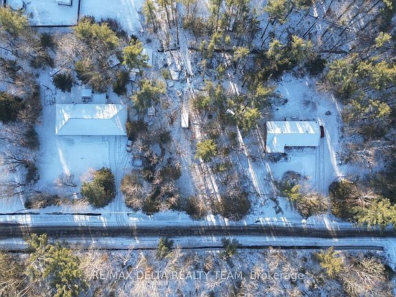 2nd image of 2 Concession Rd #5