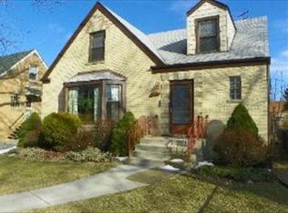 9239 S Sacramento Ave, Evergreen Park, IL 60805