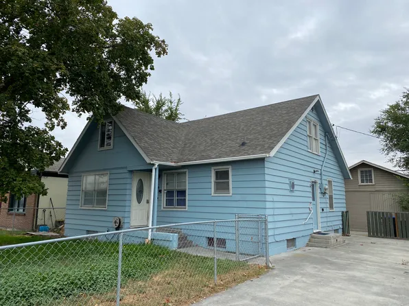706 W 4th Ave, Moses Lake, WA 98837