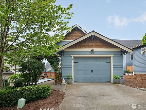 5th image of 1723 Bungalow Way NE