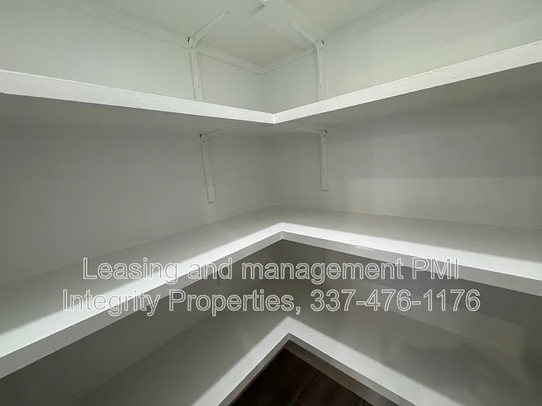 113 Oak Village Dr — Photo 22