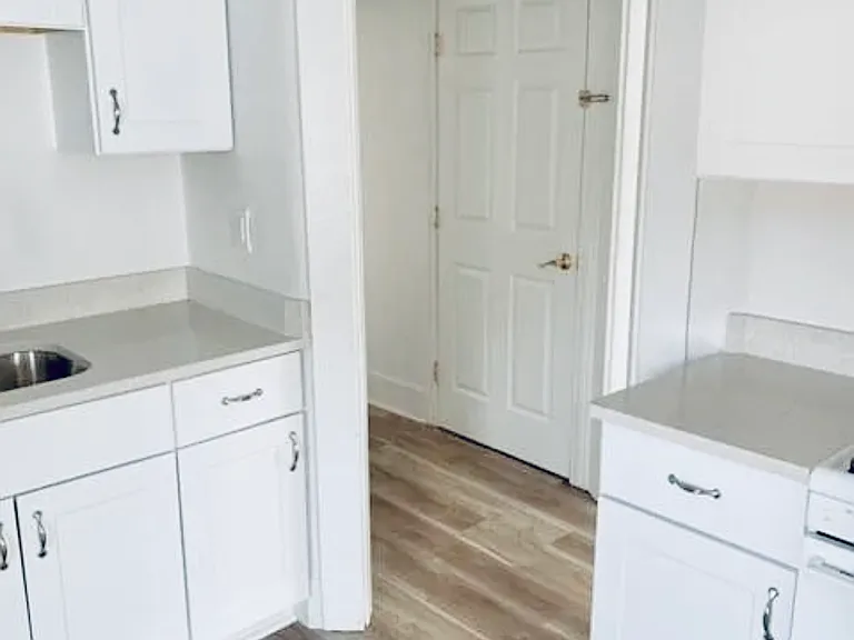 144 Cabot St #3 — Photo 5
