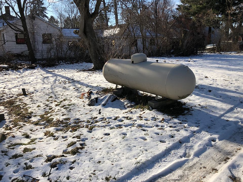 2nd image of 1207 Dandy St