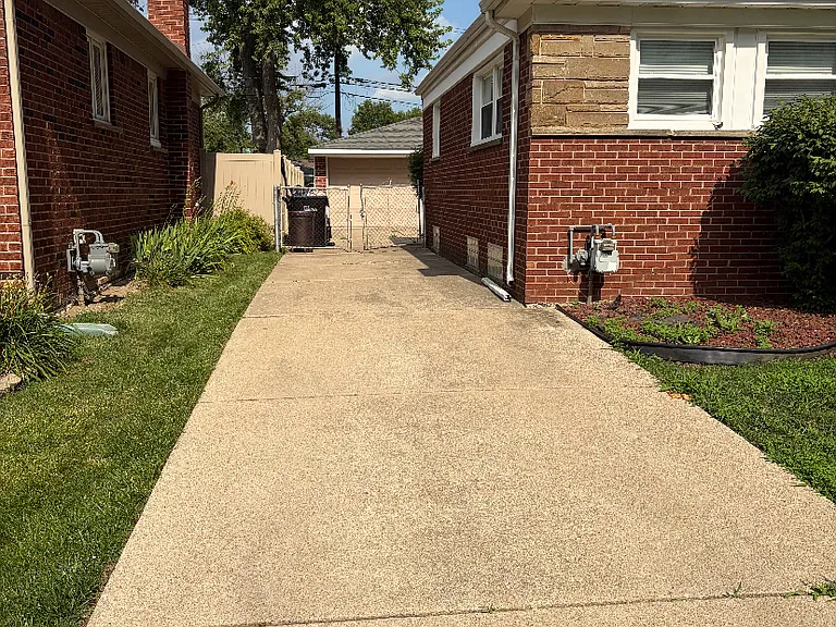 8949 Fox Ave — Photo 4