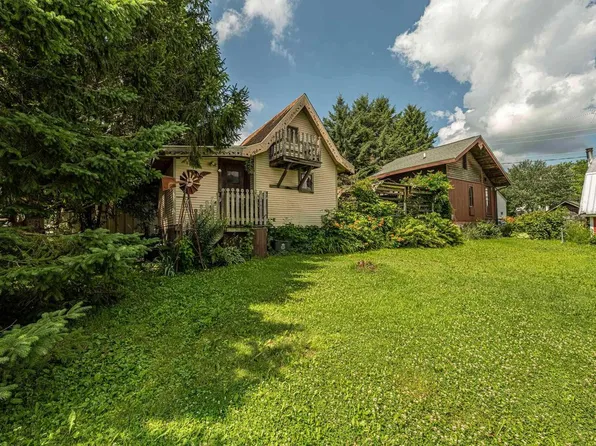 303 A-B Main Street, Hollandale, WI 53544