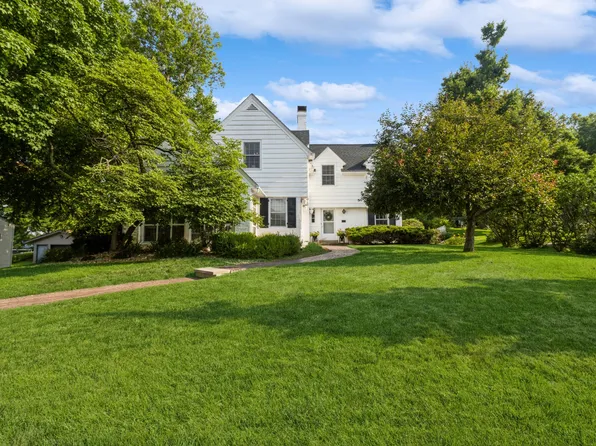 611 Jerome St, Marshalltown, IA 50158