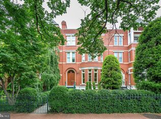 818 E Capitol St NE, Washington, DC 20003