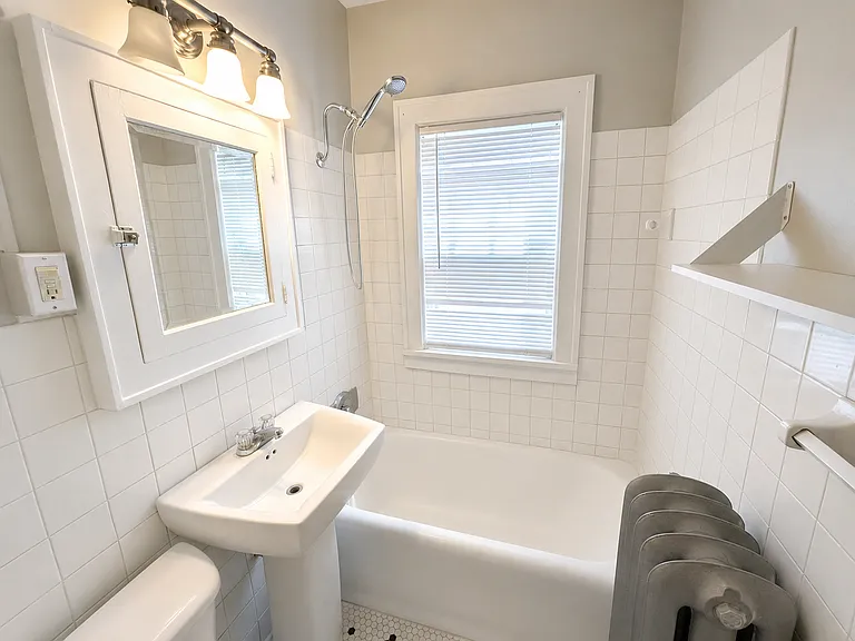 3125 Aldrich Ave S — Photo 12
