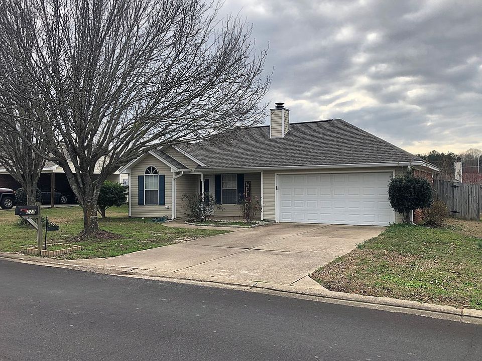1st image of 223 McLaurin Dr