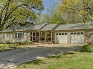 8620 Woodward St, Overland Park, KS 66212