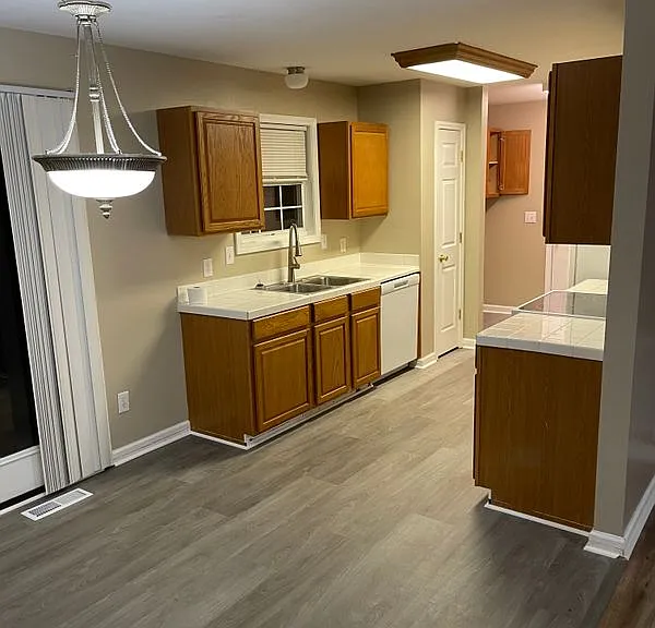 828 Mulberry Dr — Photo 20