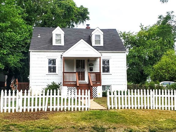 4th image of 1710 Arcadia Ave
