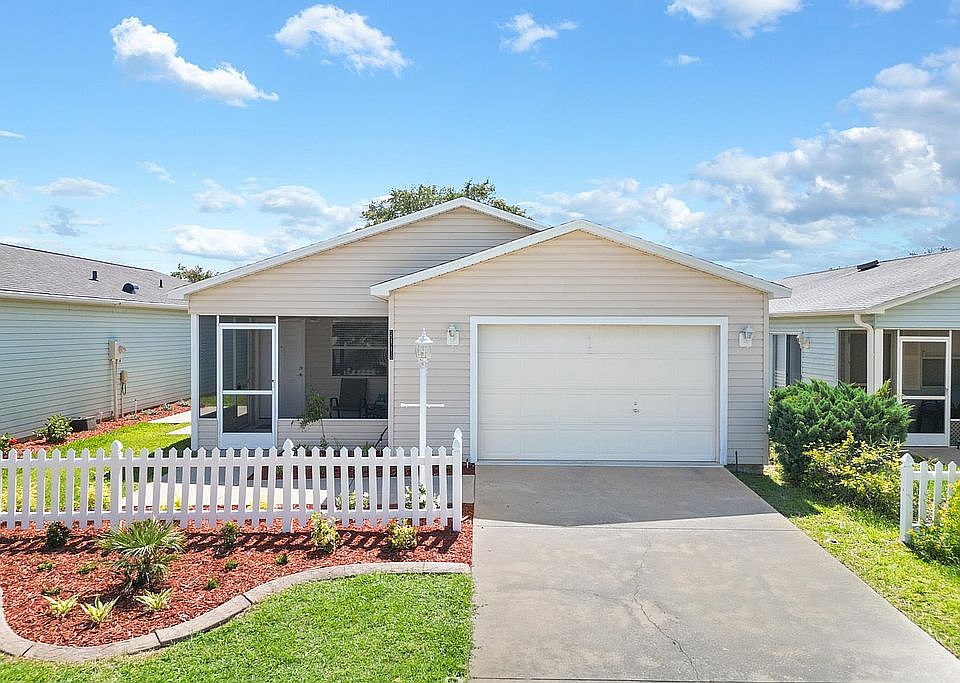 1st image of 2113 Estevez Dr