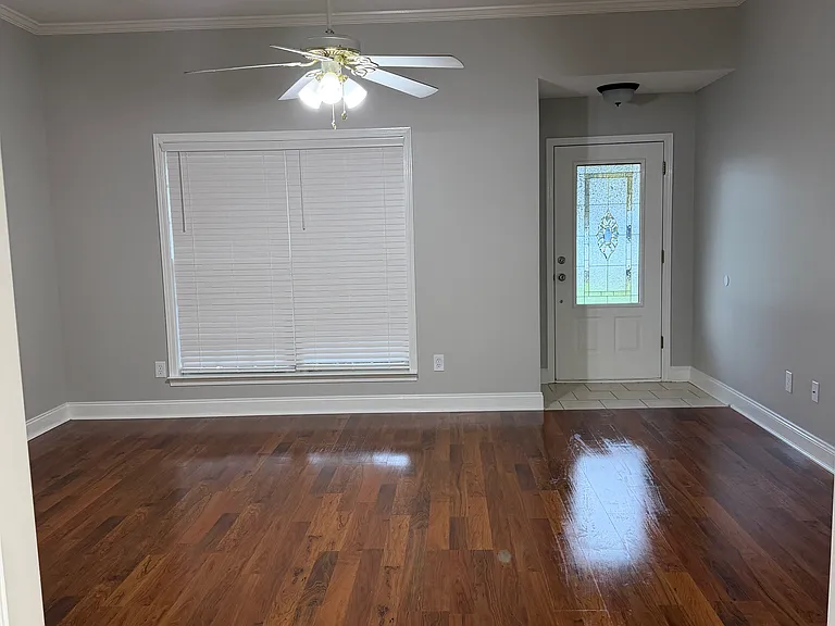 110 Gailey Ct — Photo 2