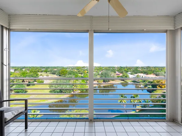 3499 Oaks Way #806, Pompano Beach, FL 33069