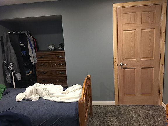 4th image of 400 Cardigan Rd