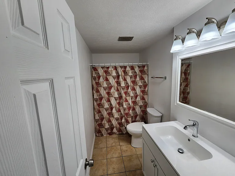 2472 Warren Pkwy — Photo 1