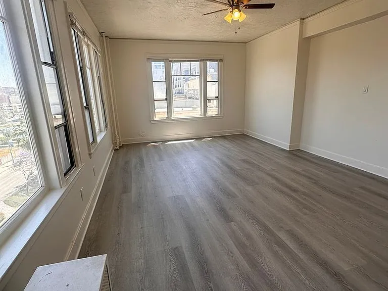 360 W Ocean Blvd #701 — Photo 8