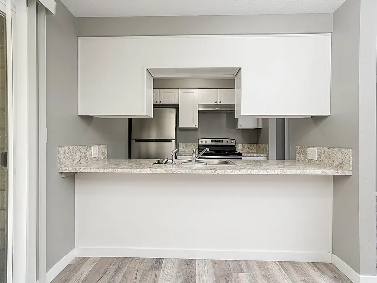 249-Nola Place Apartments — Photo 57