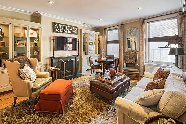 Sold by Corcoran | media 24