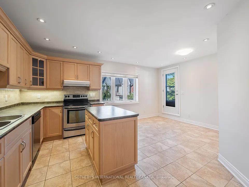 187B Claremont St