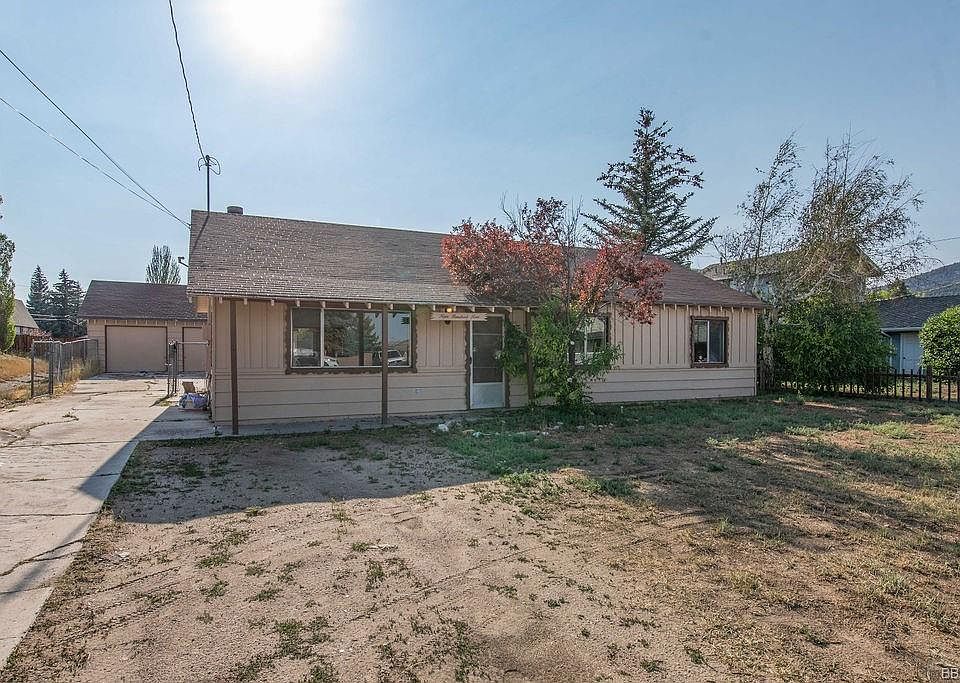 1st image of 909 Mount Doble Dr