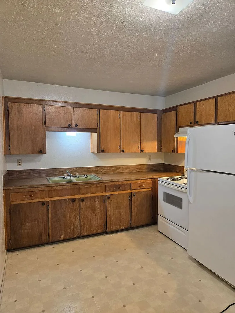 Half off first month's rent — Photo 3