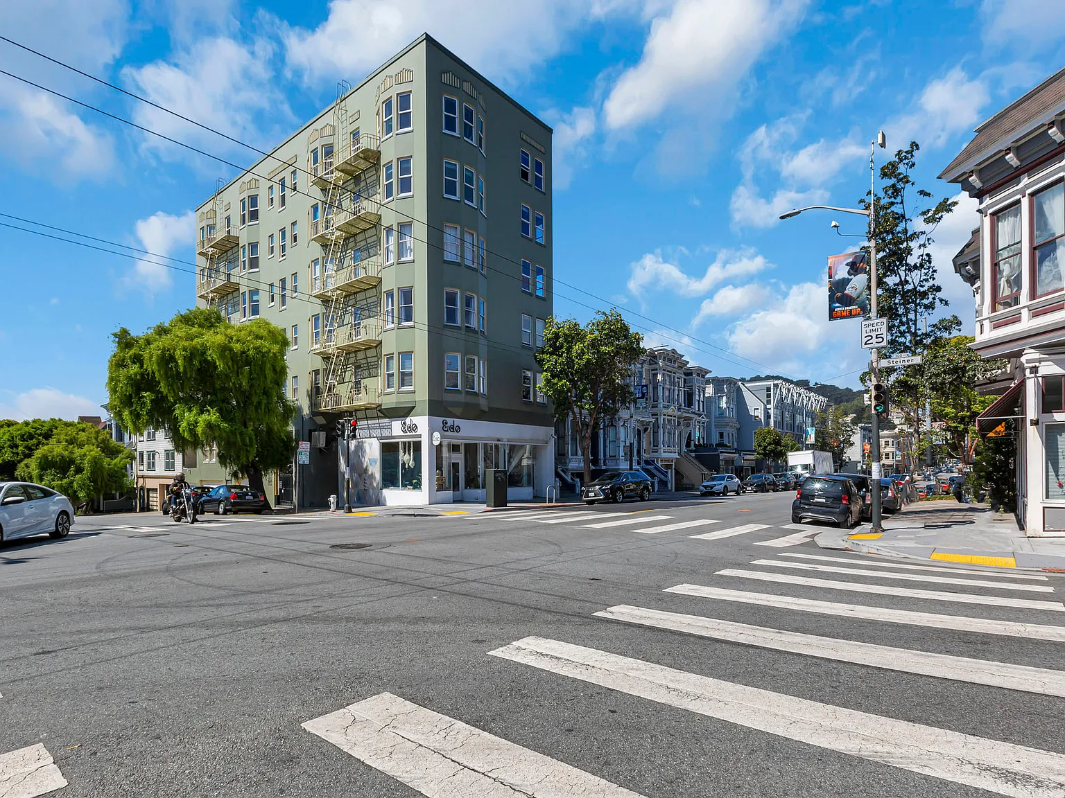 255 Steiner — Photo 1