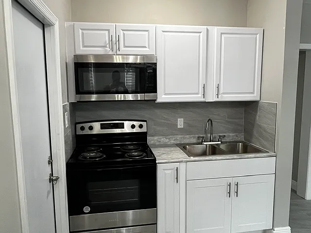 217 SW Avenue D #2 — Photo 7