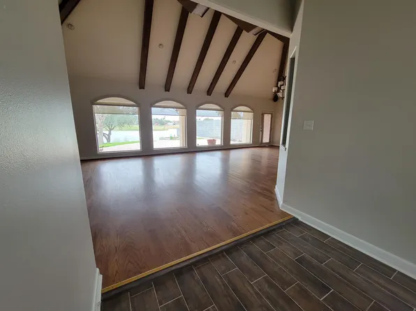 210 Rio Grande Dr, Mission, TX 78572