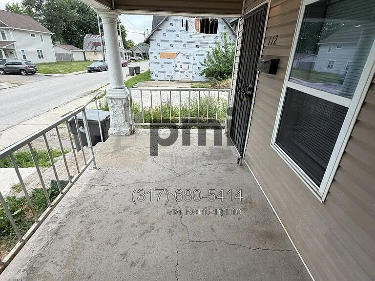 112 Adler St — Photo 4