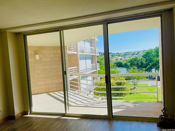 5th image of 1012 Guadalupe St #3B