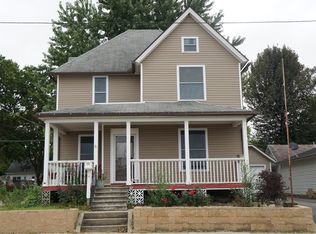 312 E 2nd St, Dixon, IL 61021