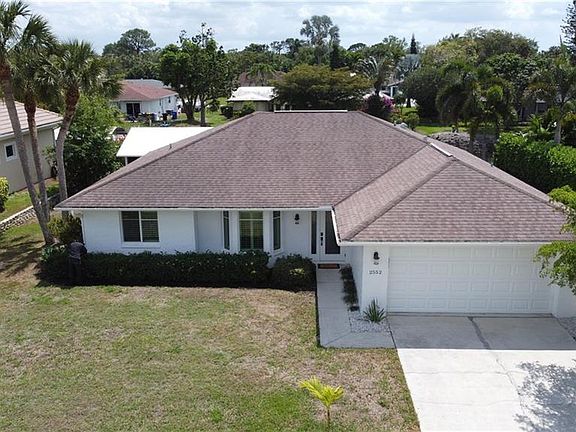 3rd image of 2552 Longboat DR