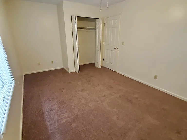 49 Alderman Dr #27 — Photo 5