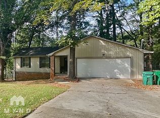 5400 Rockmoor Dr, Stone Mountain, GA 30088