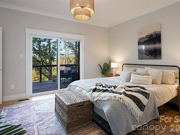 4th image of 1487 Golf Course Rd