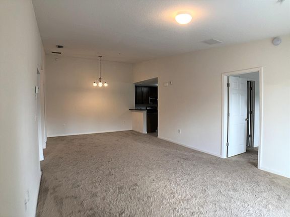 5th image of 8196 Cabin Lake Cir Unit 111