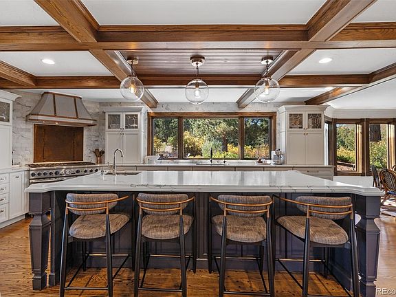 3rd image of 7225 Box Canyon Road