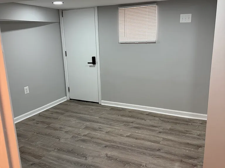 803 Cator Ave — Photo 4