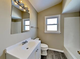 1340 Anthony Rd, Wheeling, IL 60090