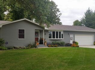 3 S Country Club Hts, York, NE 68467