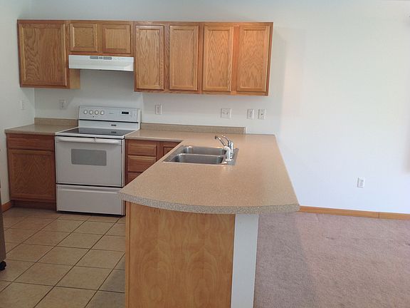 4th image of 2678 Evergreen Ln