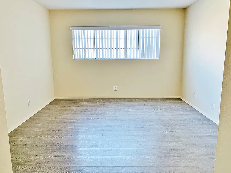 Lido Apartments - 3500 Mentone Ave — Photo 23