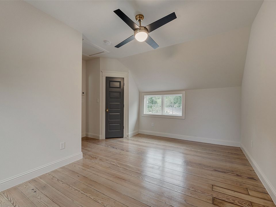 31st image of 300 E Division St