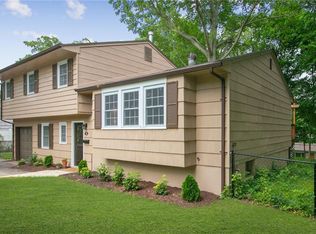 56 S Little Tor Rd, New City, NY 10956