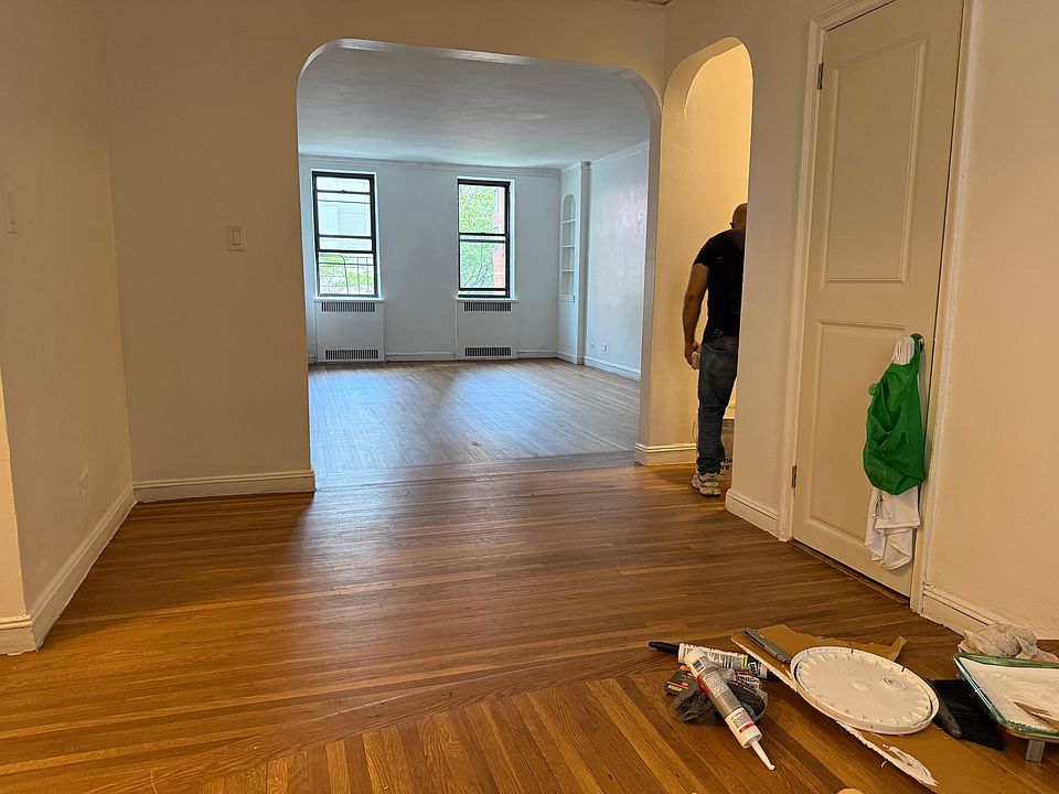 1st image of 885 10th Ave APT 4A